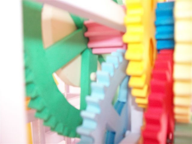 紙の歯車が時を刻む。ペーパークラフト振り子時計 展開図データ【PDF】