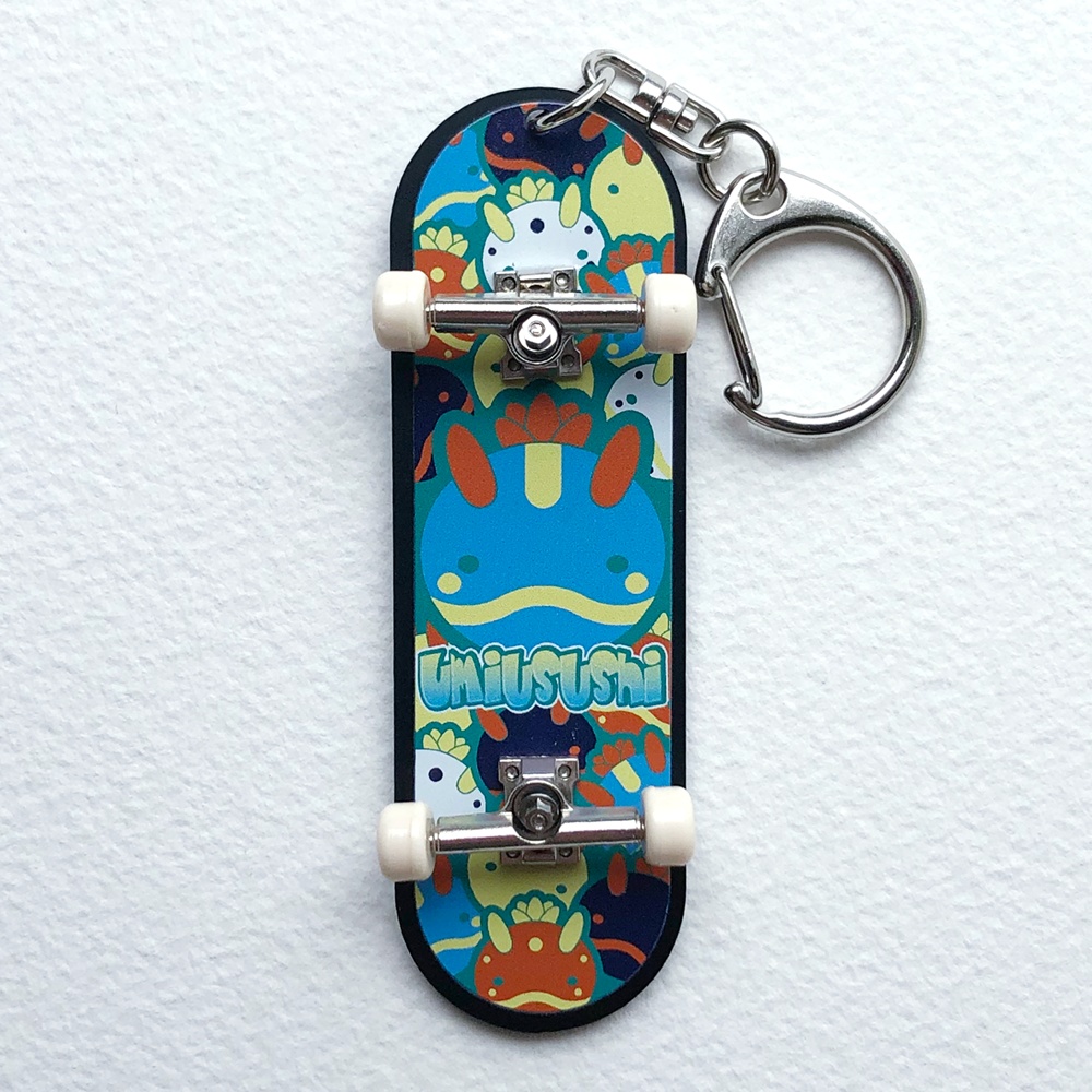 【新作】うみうすしスケボーキーホルダー