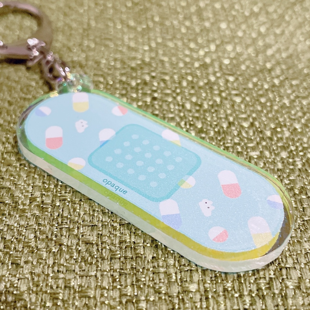 オーダー受付中！】絆創膏入れキーホルダー 奥深い