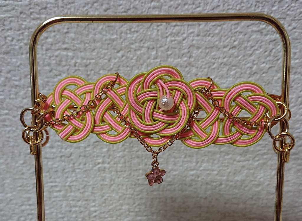 モチーフマスク留め