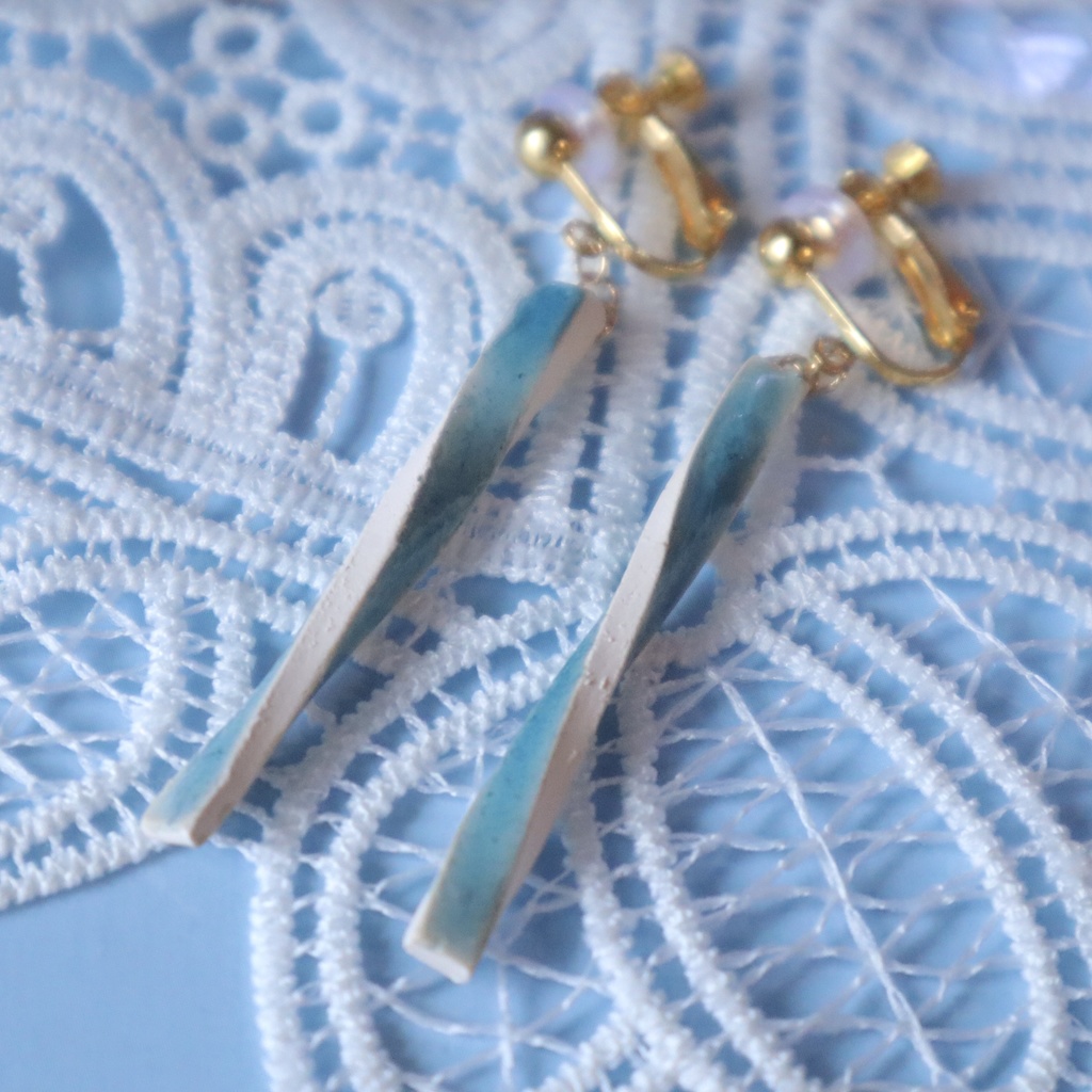 陶磁器イヤリング