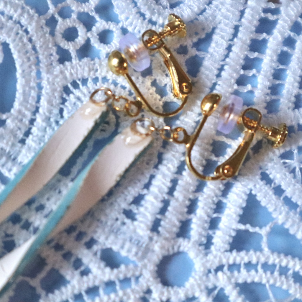 陶磁器イヤリング