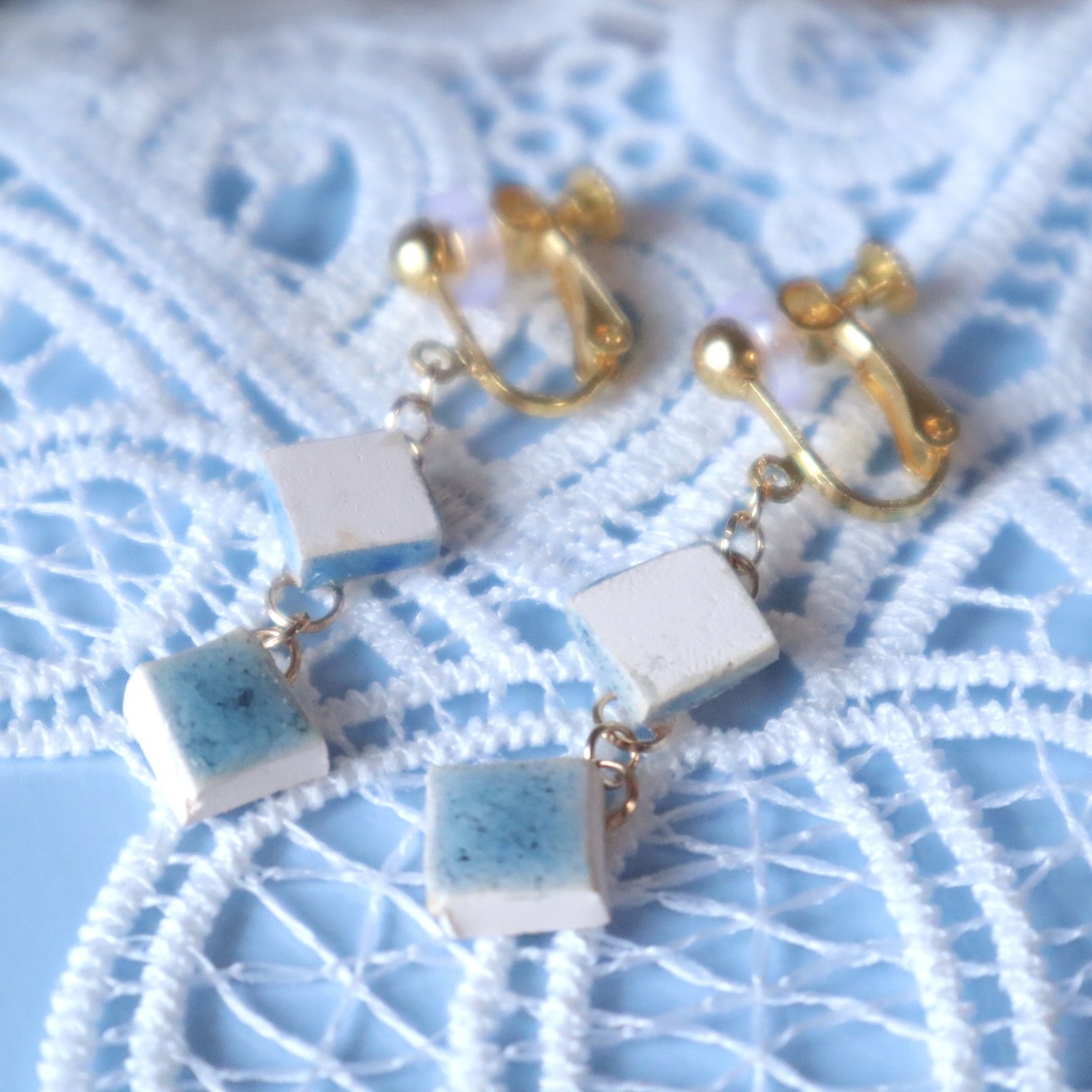 陶磁器イヤリング