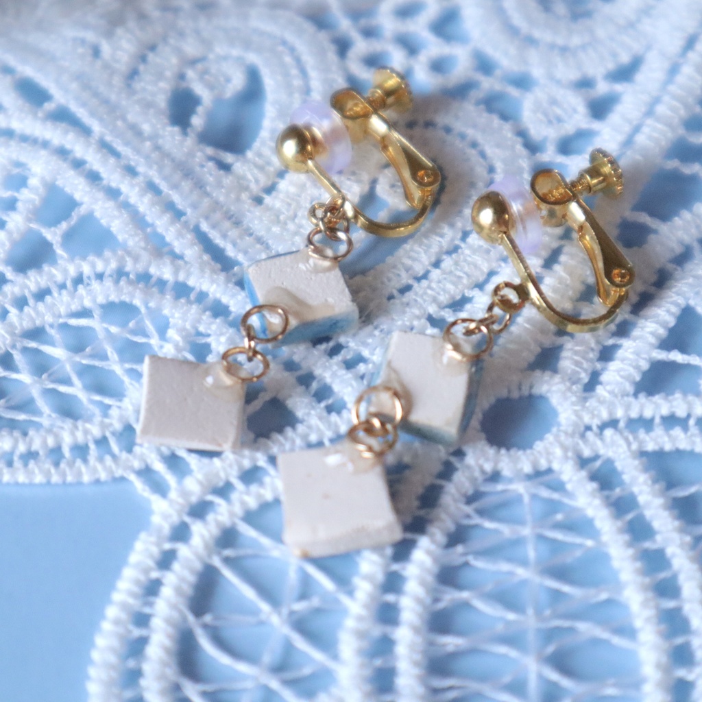 陶磁器イヤリング