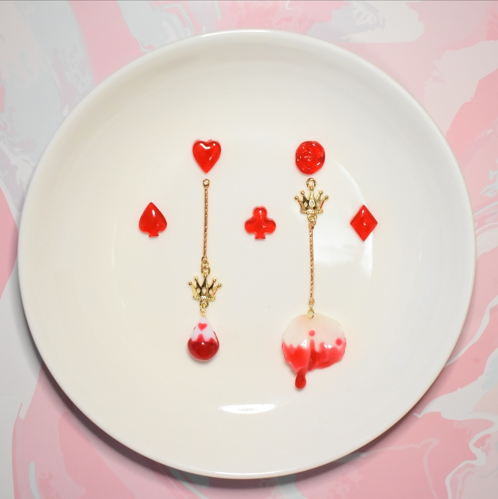 ツイステ ハーツラビュル寮 イメージピアス