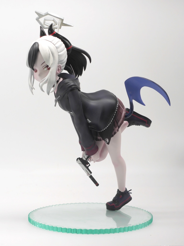 鬼方カヨコ 未塗装未組み立てガレージキット