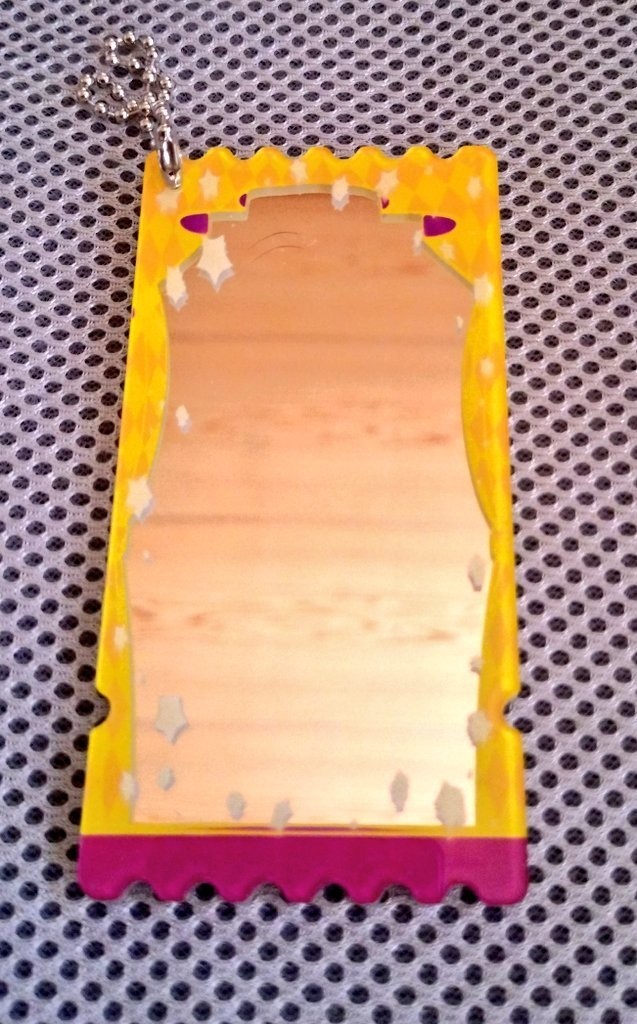 ワンツーミラーキーホルダー