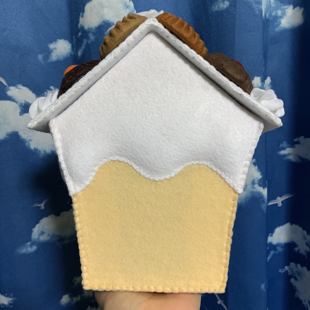 文鳥専用フェルト製お菓子の家(4/5 21:00より1つ販売)