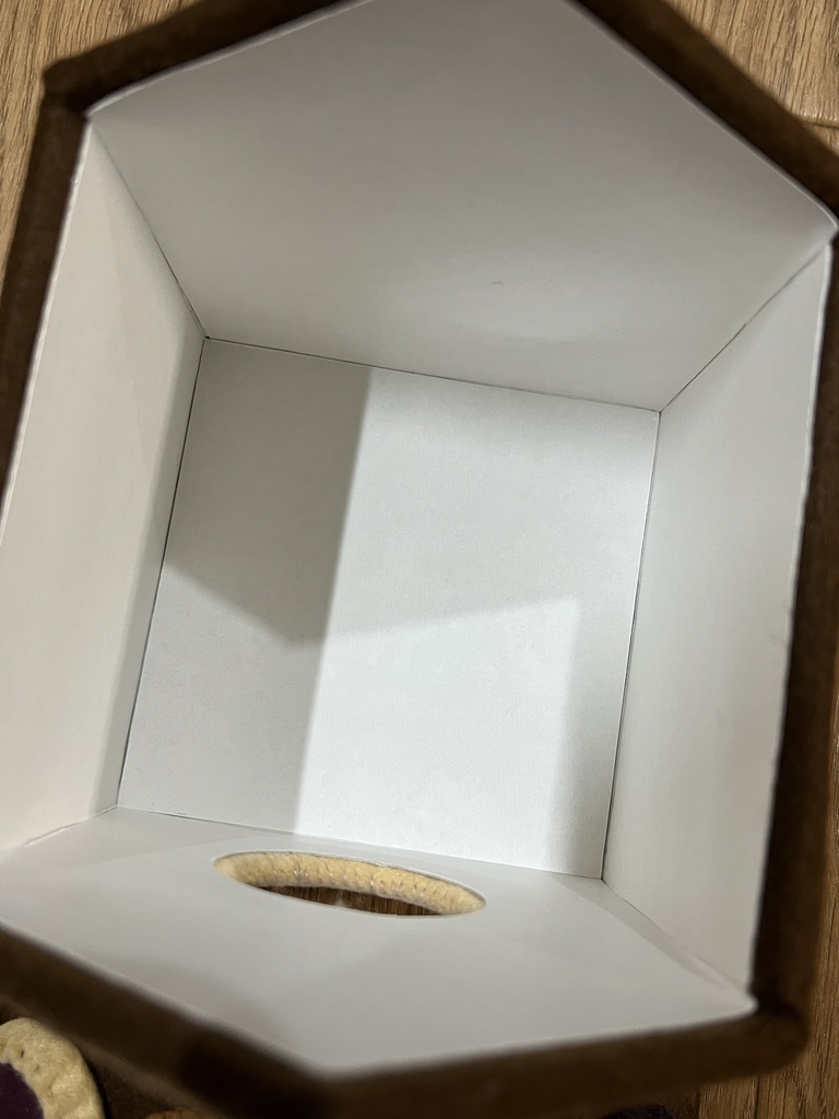文鳥専用フェルト製お菓子の家(抽選販売)