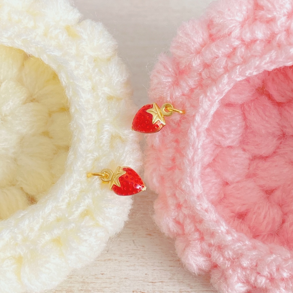 ぽこぽこポンポン帽子・潰した状態発送