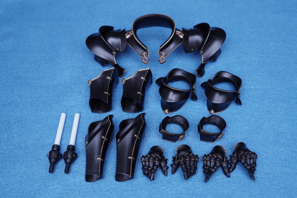 MDDガントレット&首、肩アーマーセット