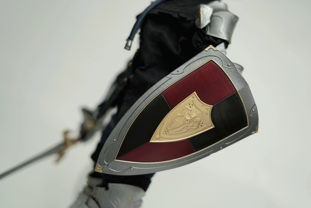 MDD用 騎士鎧セット(ガントレット、グリーヴ、剣、盾)