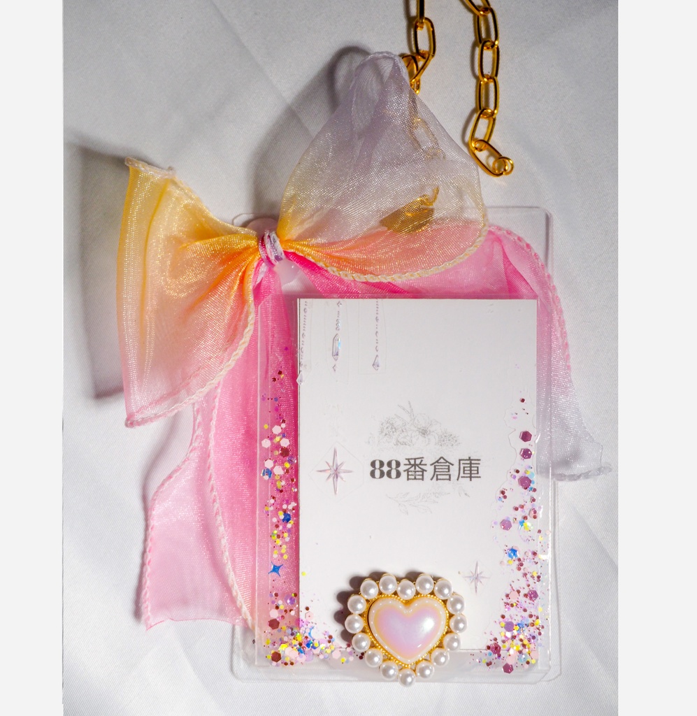 Ｂ８硬質ケース ハートリボン　パネルタイプ_チェーン付