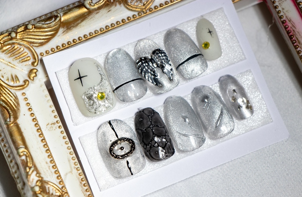 ハズビンホテル リュート イメージネイルチップ