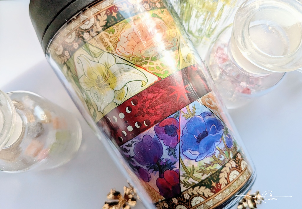 花と臓器のタンブラー