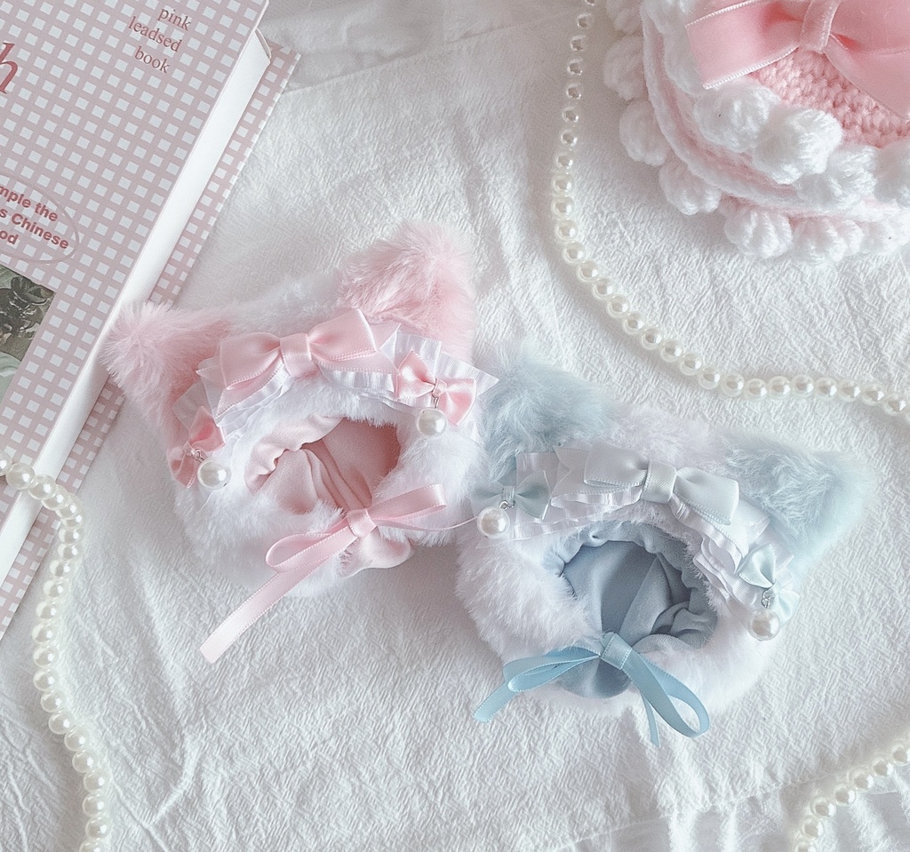 Twinning ribbon Kitty