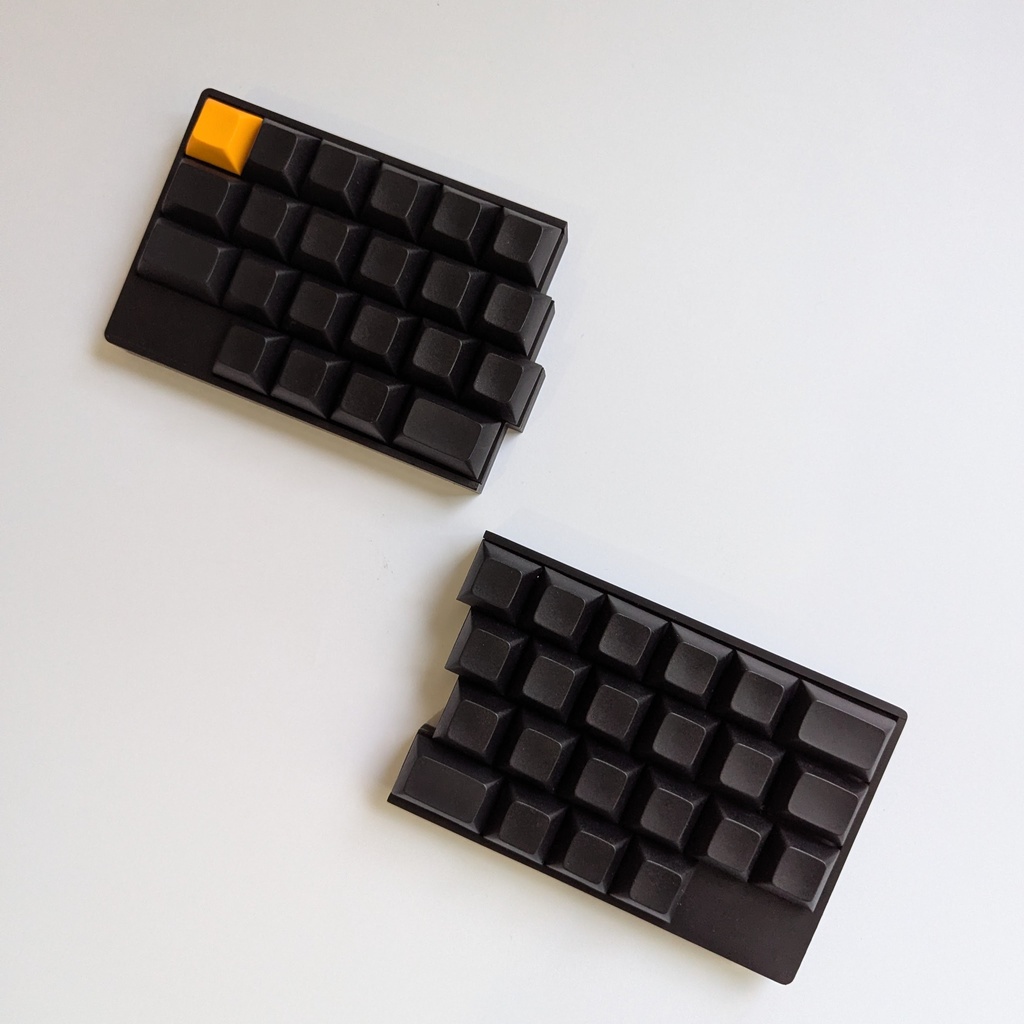 Split40 無線 40% 分割キーボード ロープロファイル ロウスタッガード