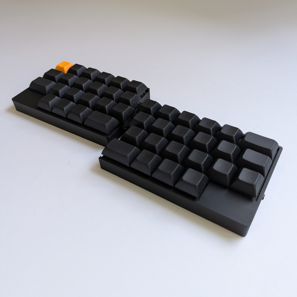 Split40 無線 40% 分割キーボード ロープロファイル ロウスタッガード