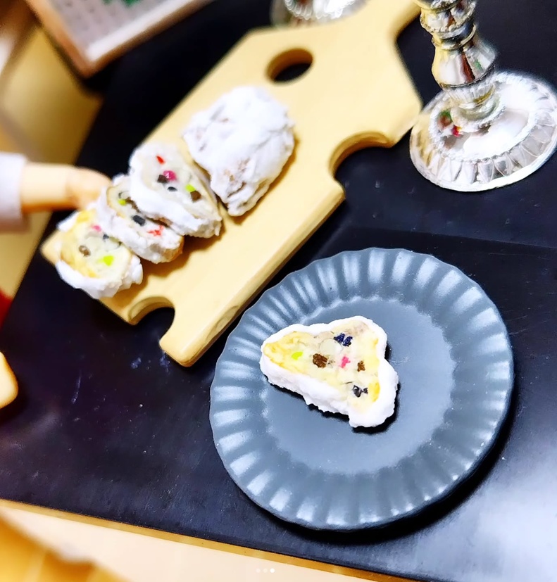 【クリスマスミニチュア】シュトーレン(1/12サイズ)