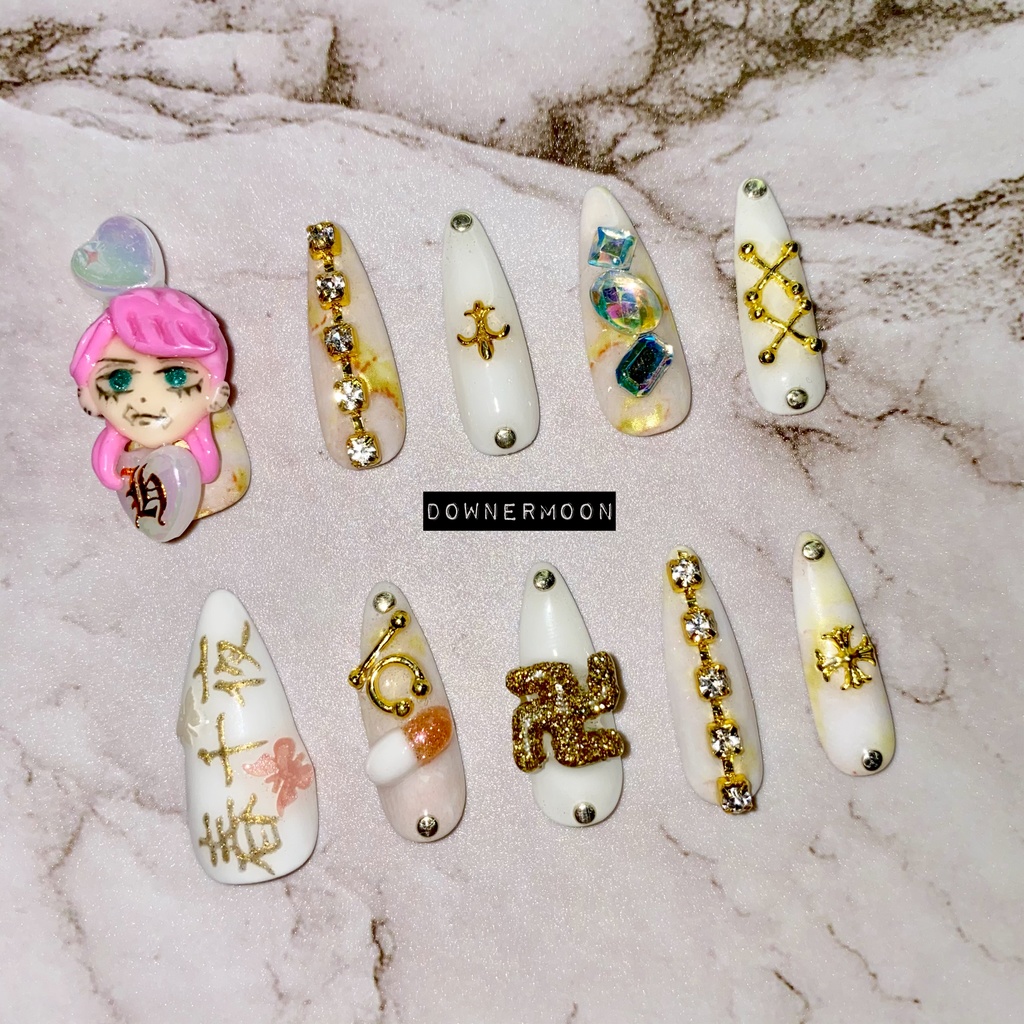 東リベ(春千夜)モチーフ♡ホワイト×ゴールドロング痛ネイル