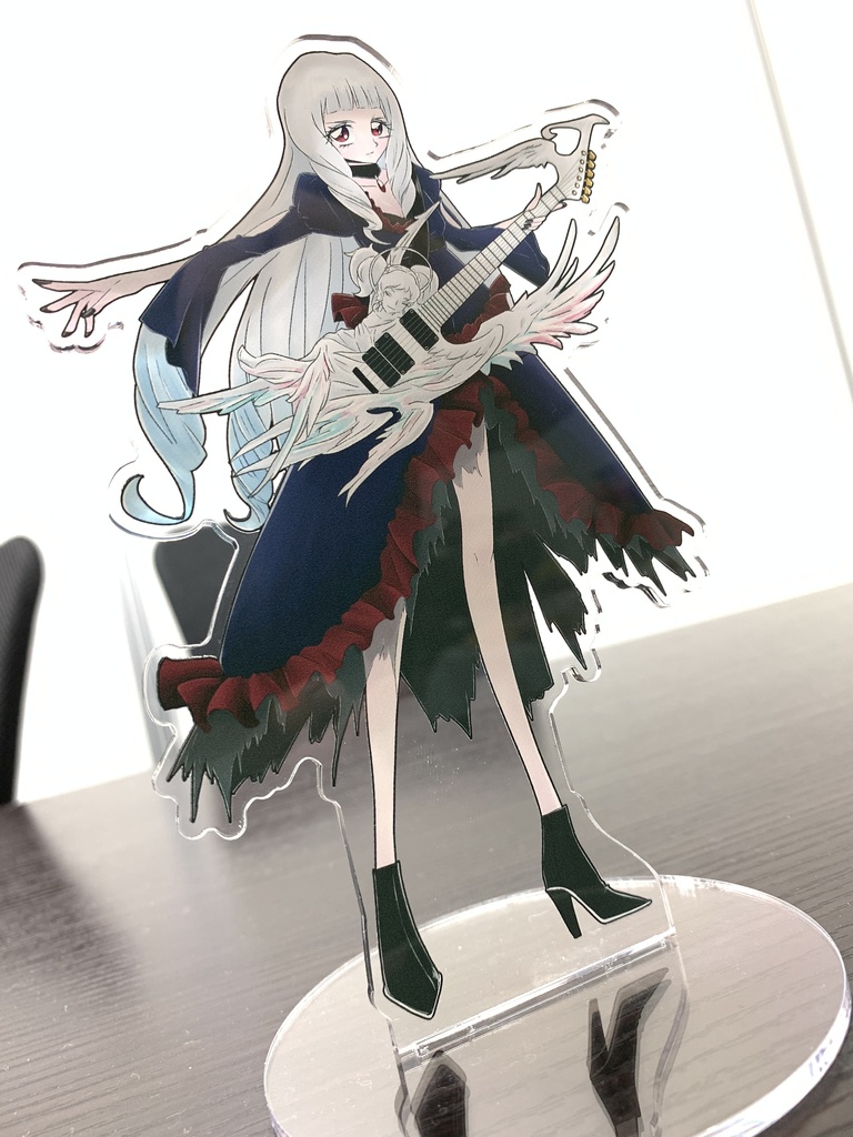 白銀リリィ アクリルフィギュア(16cm)