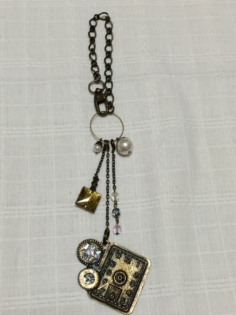 CLOCK ZERO モチーフバックチャーム