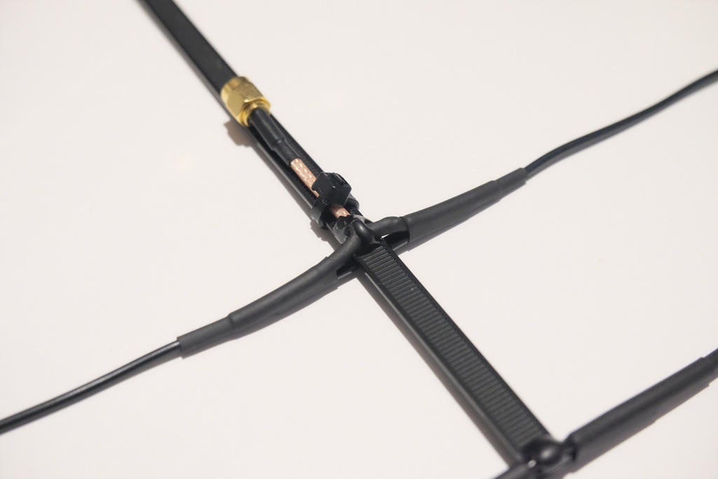 XEH-FY430EL3U 超軽量フレキシブル八木アンテナ 3エレメント