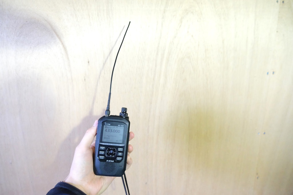 XEH-R350 デジタル簡易無線(登録局)、UHF広帯域受信用 300~400MHz