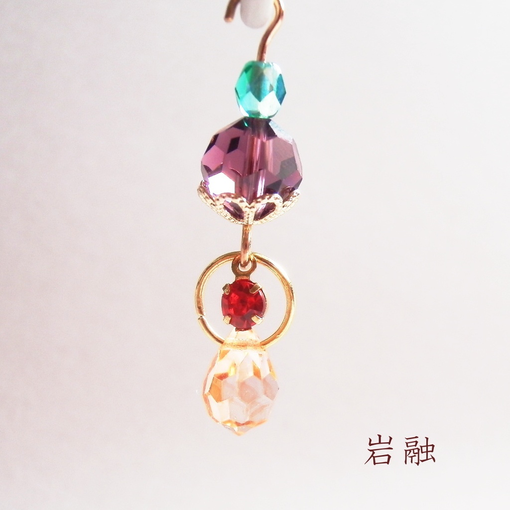 刀剣乱舞 三条 三日月宗近 石切丸 小狐丸 今剣 岩融 イメージ スワロフスキー チェコドロップ 片耳 ピアス イヤリング