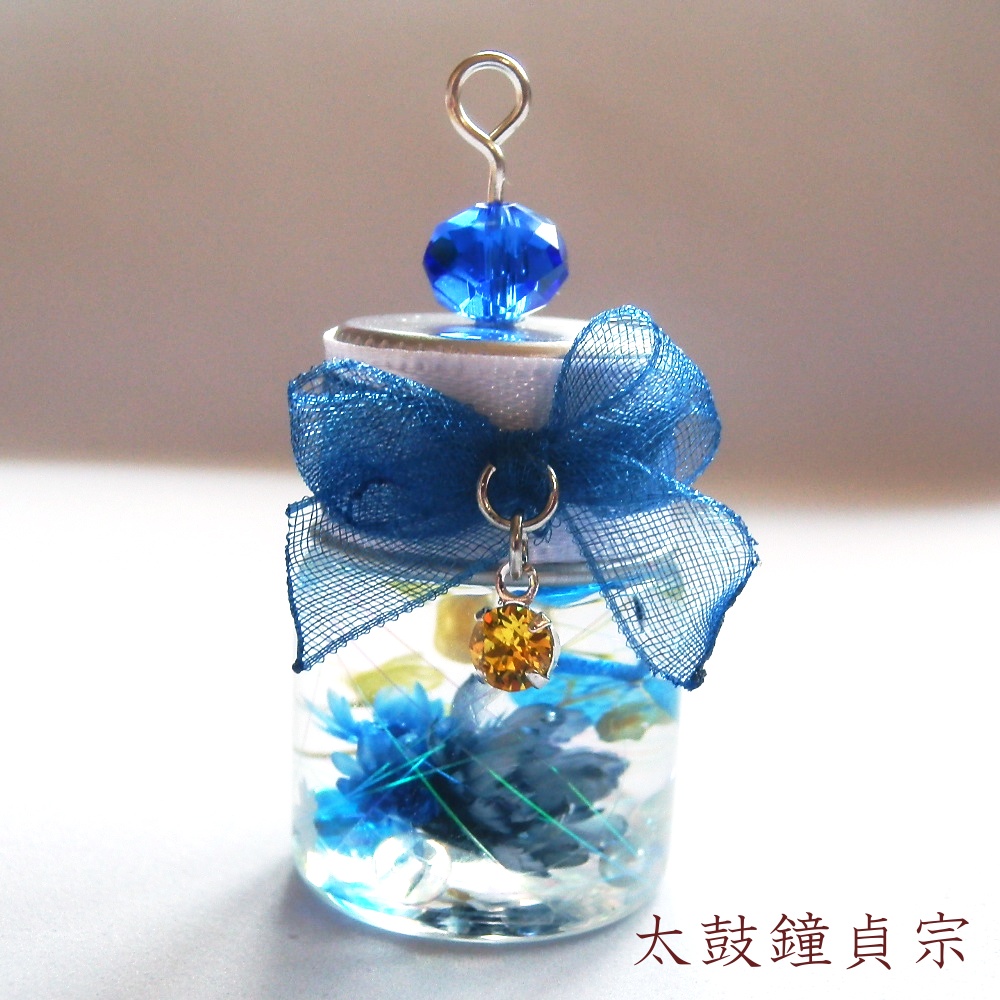 刀剣乱舞 伊達組 鶴丸国永 燭台切光忠 大倶利伽羅 太鼓鐘貞宗 イメージ 刀花水宮 ハーバリウム ストラップ キーホルダー