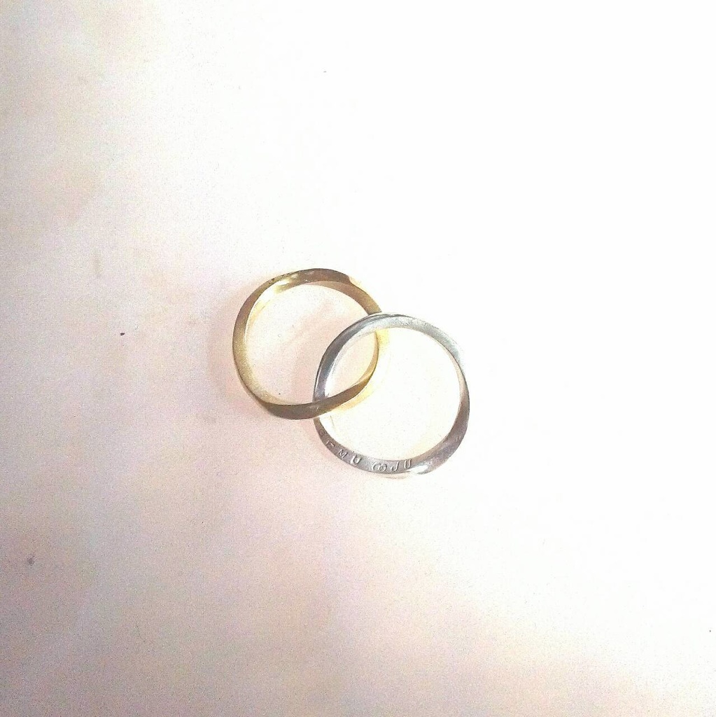 ぐるぐるネックレス SV&Brass