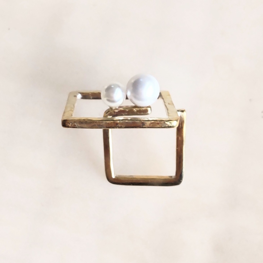 パールリング □