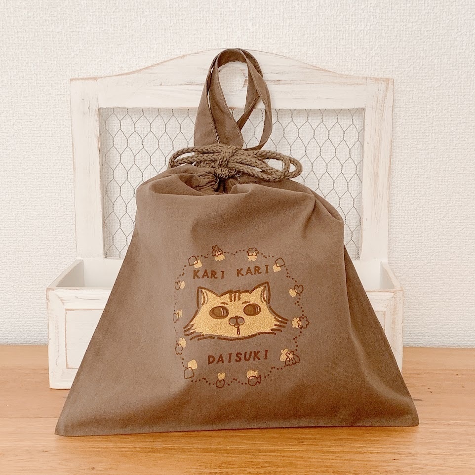 カリカリ大好きチンチラ猫 巾着トートバッグ カーキ
