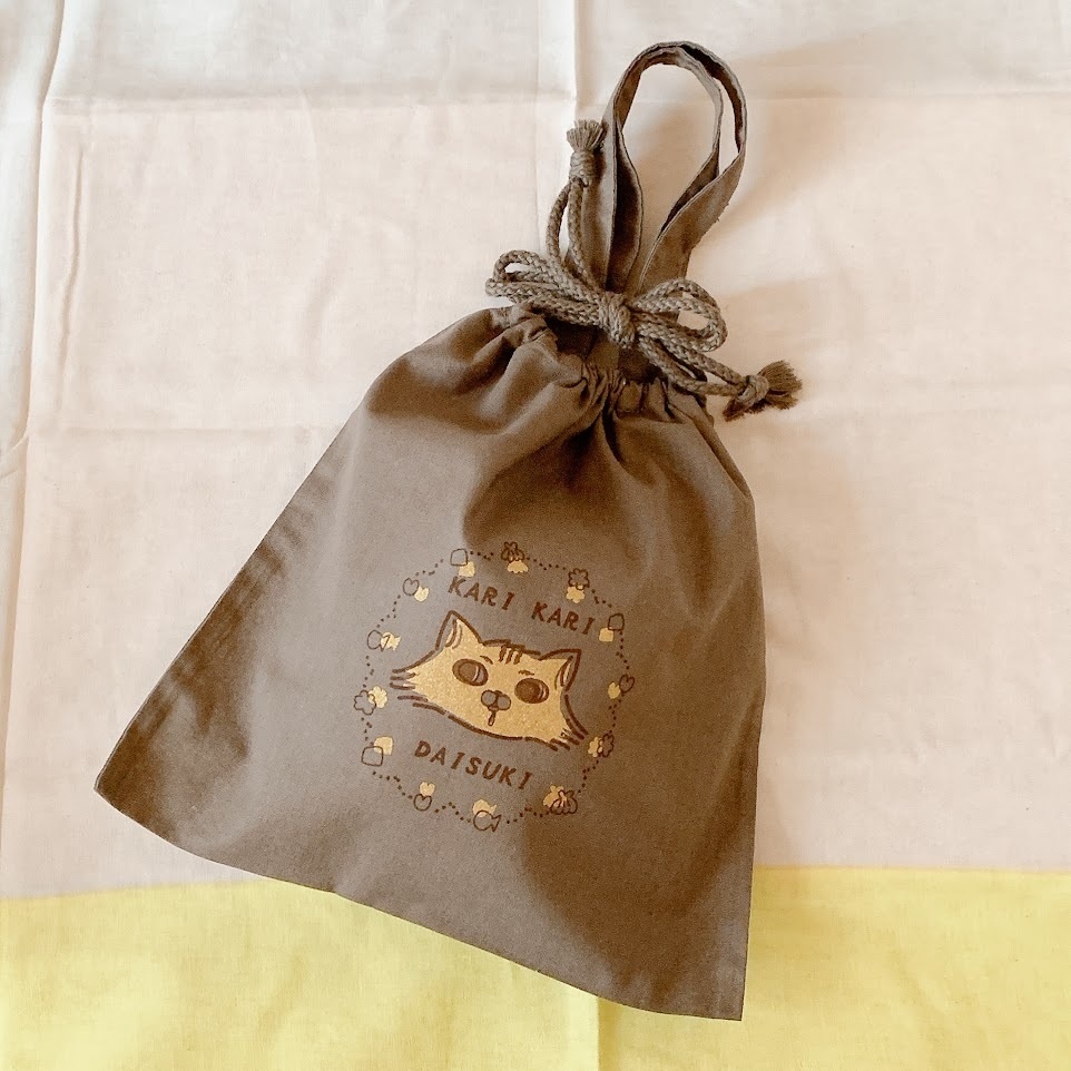 カリカリ大好きチンチラ猫 巾着トートバッグ カーキ