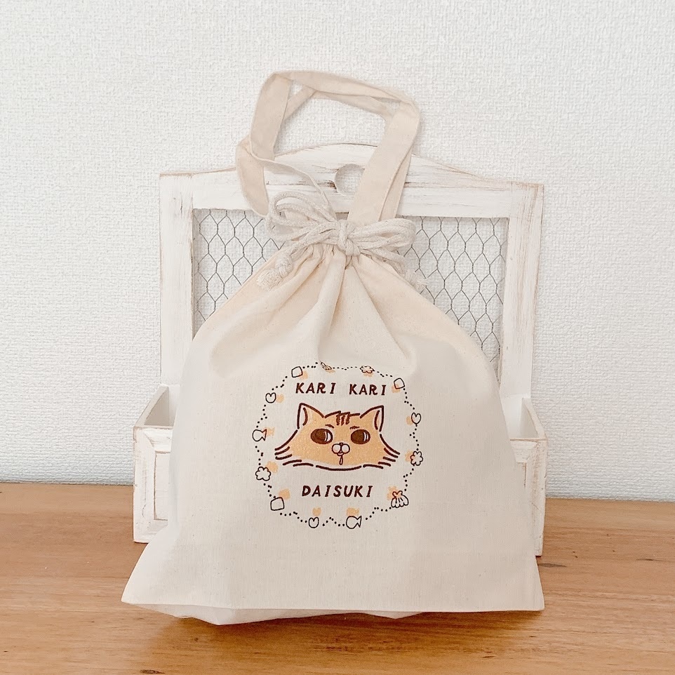 カリカリ大好きチンチラ猫　巾着トートバッグ　アイボリー