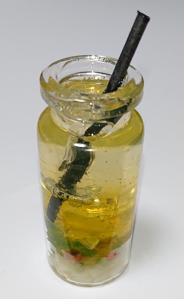 蓮メリイメージジュース レジン