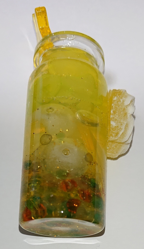 メリーさんのレモンポンチ レジン