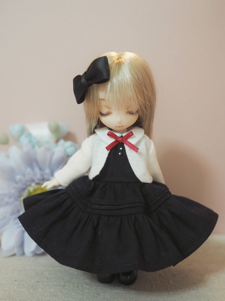 オビツ11用 ノワールピンタックワンピースセット