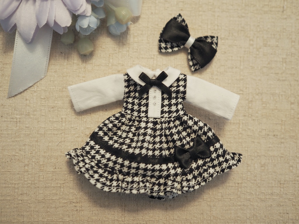 オビツ11用ハウンドトゥースワンピースセット(ホワイト)