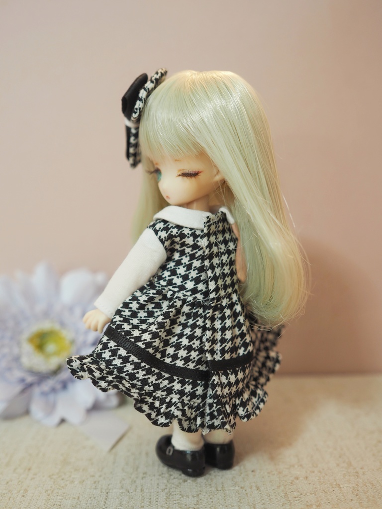 オビツ11用ハウンドトゥースワンピースセット(ホワイト)