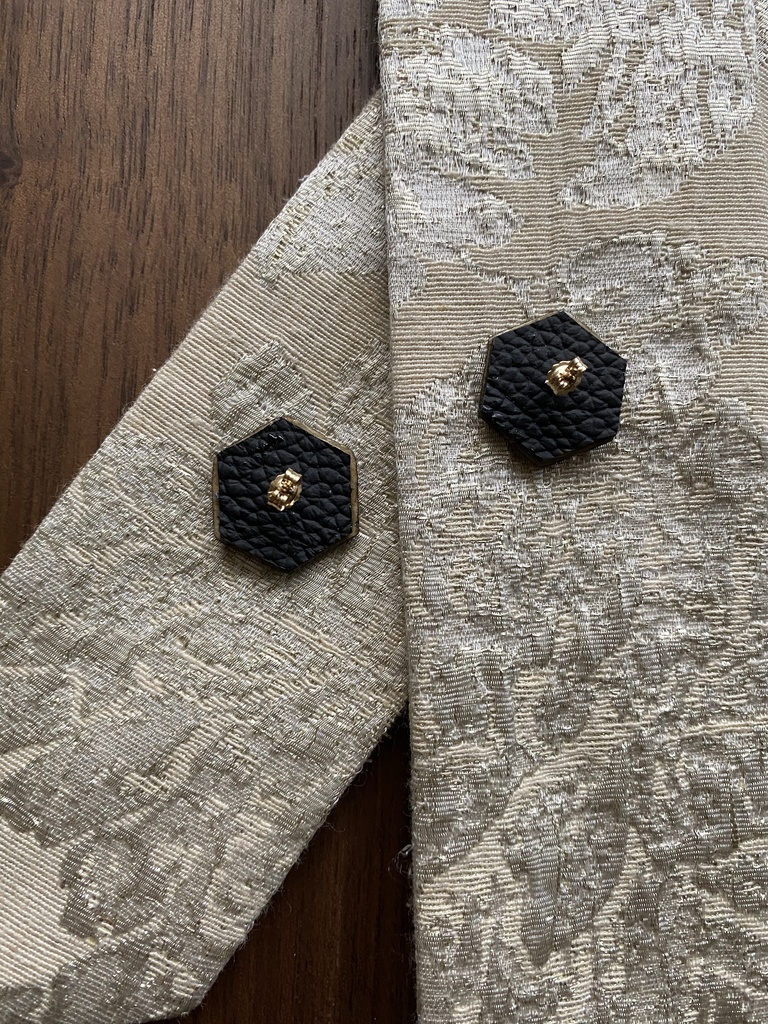 陶製ブローチ・ピアス