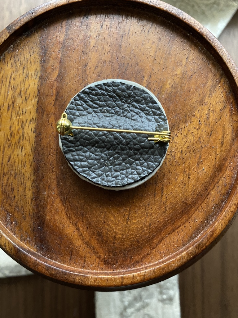 陶製ブローチ・ピアス