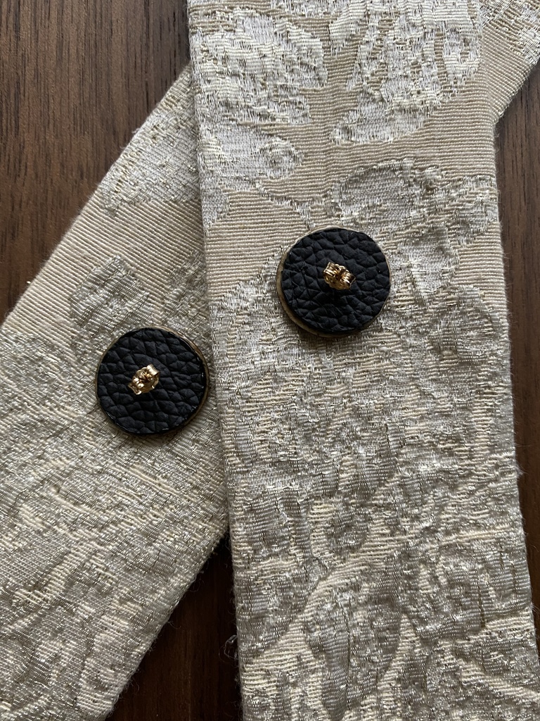 陶製ブローチ・ピアス