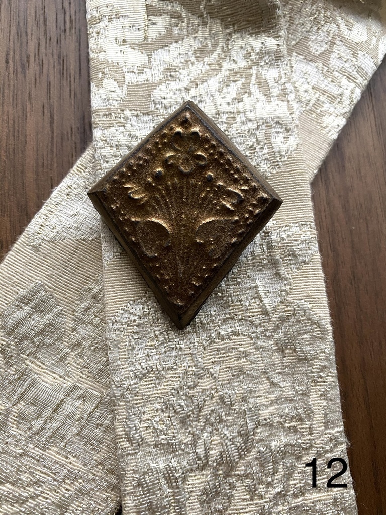 陶製ブローチ・ピアス