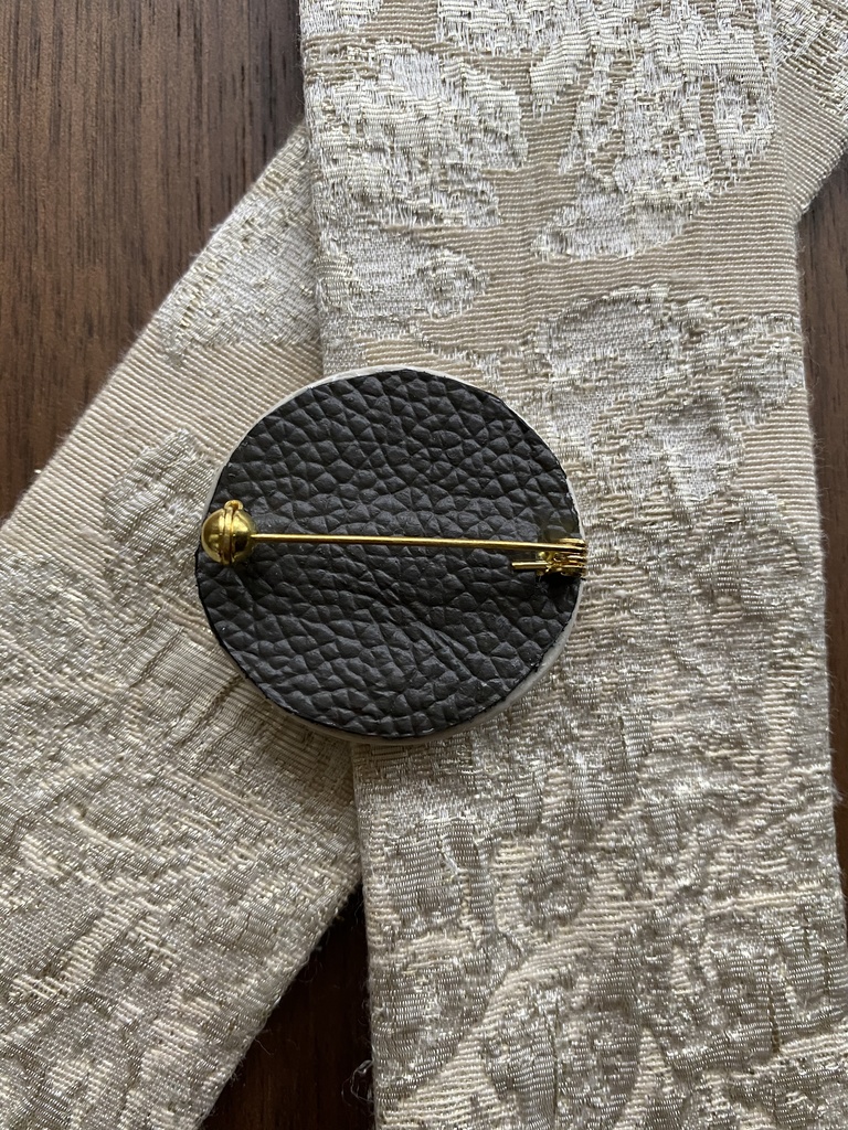 陶製ブローチ・ピアス