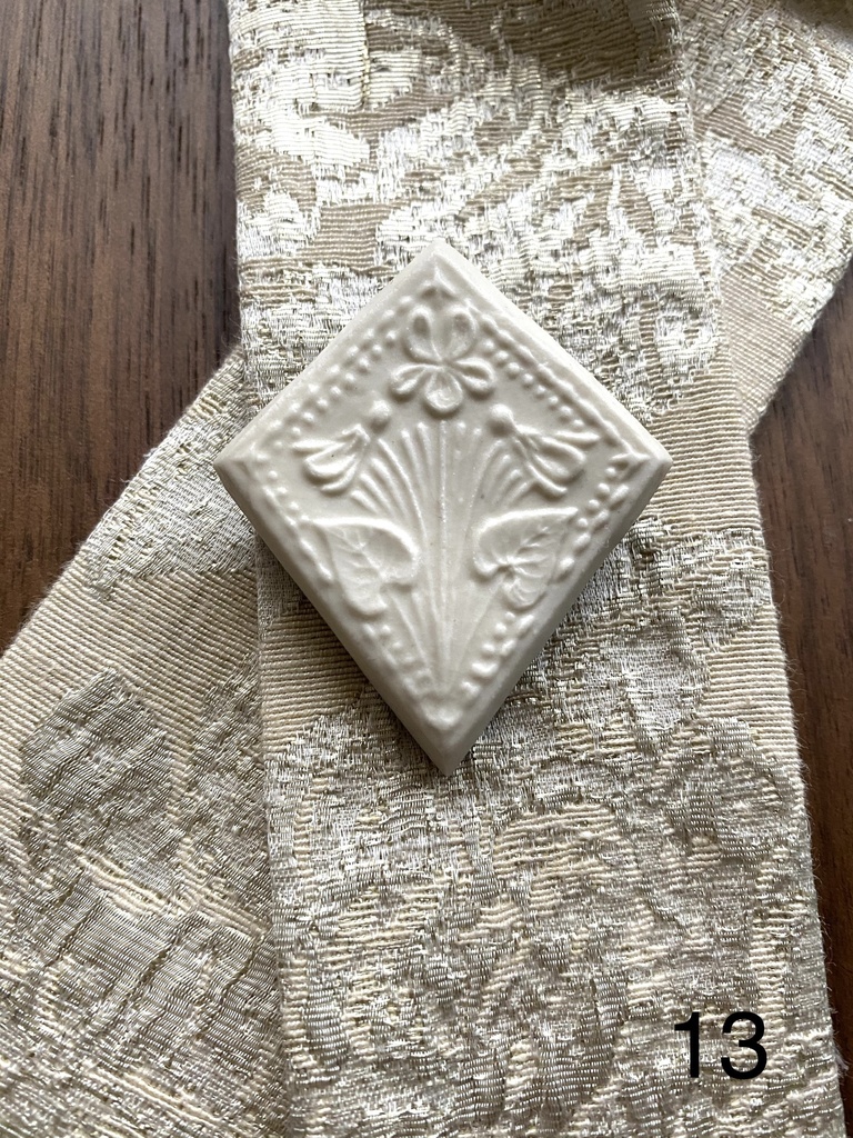 陶製ブローチ・ピアス