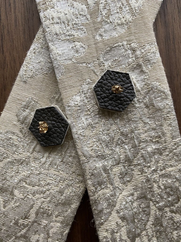 陶製ブローチ・ピアス