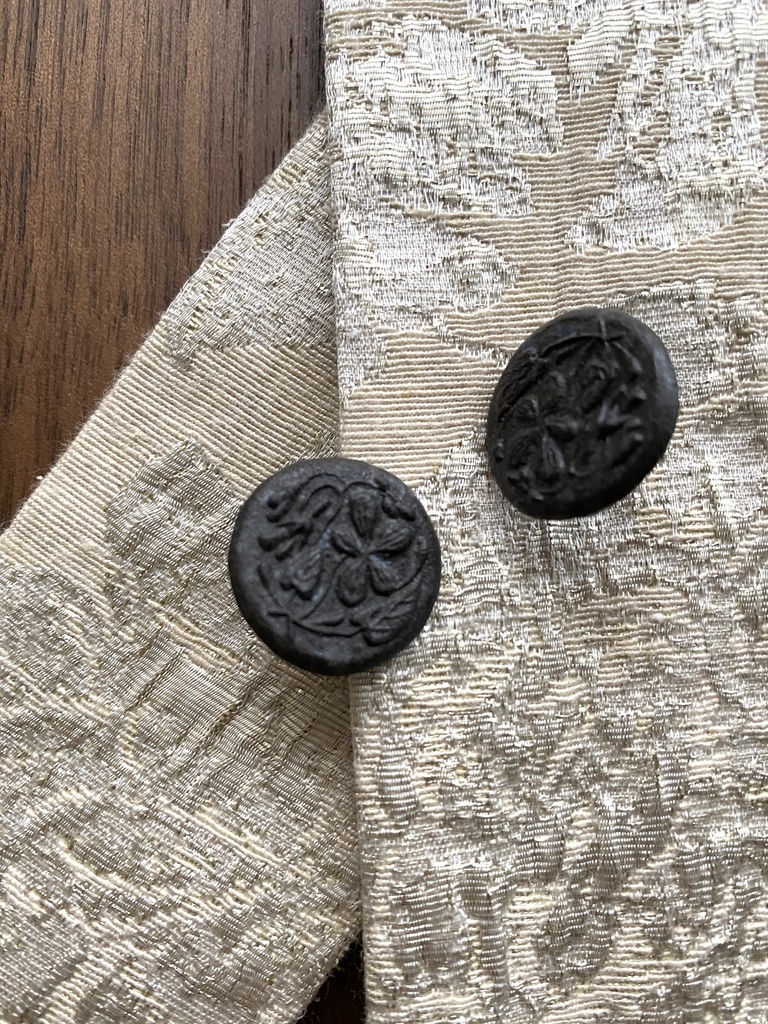 陶製ブローチ・ピアス