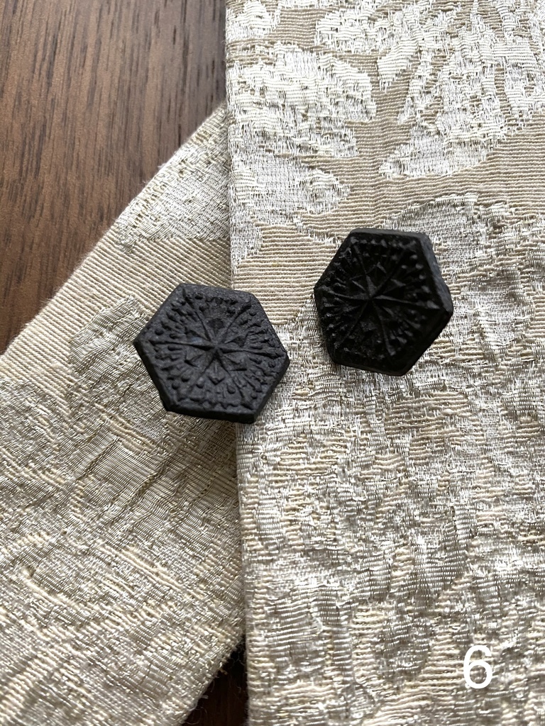 陶製ブローチ・ピアス