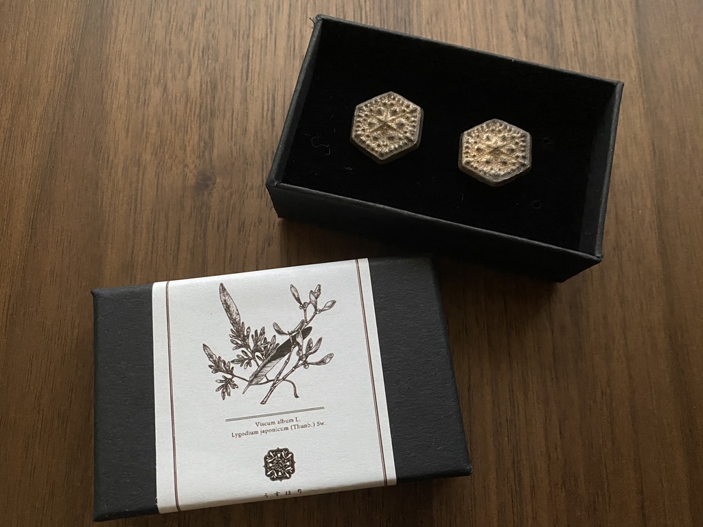 陶製ブローチ・ピアス